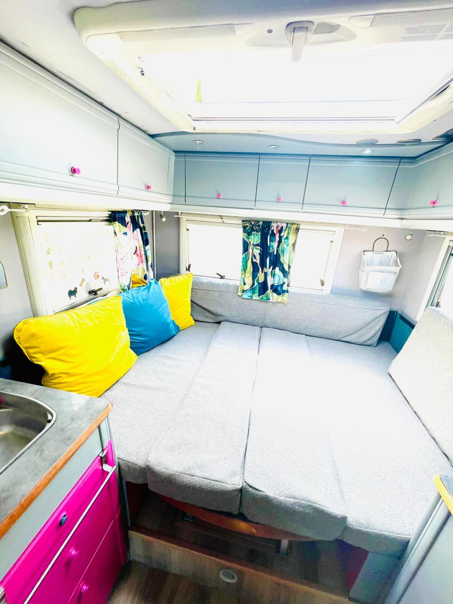 Anetka'S Camper Hotel กัลเป ภายนอก รูปภาพ